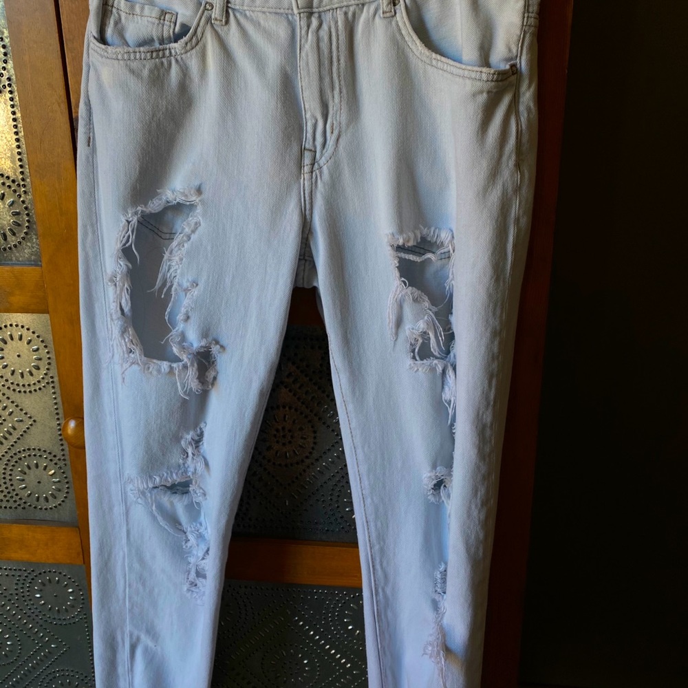 Forever 21 Distressed Light Wash Boyfriend Jeans